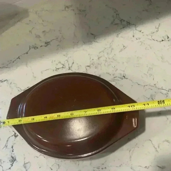 Pyrex Vintage serving bowl with Lid - Picture 11 of 11